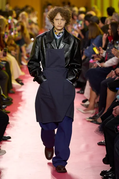 Look 4